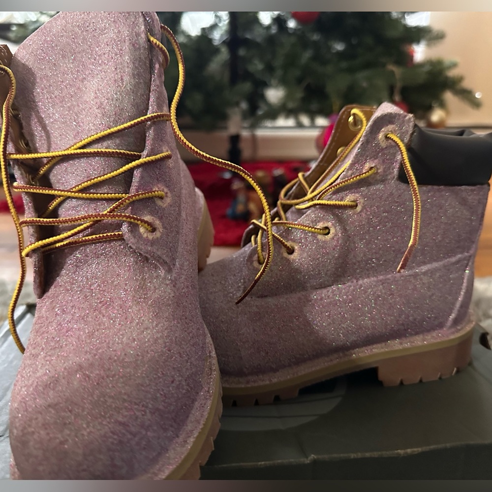 Pink customized timberland 3.5 juniors